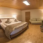 Hotel Zum Anker 3*