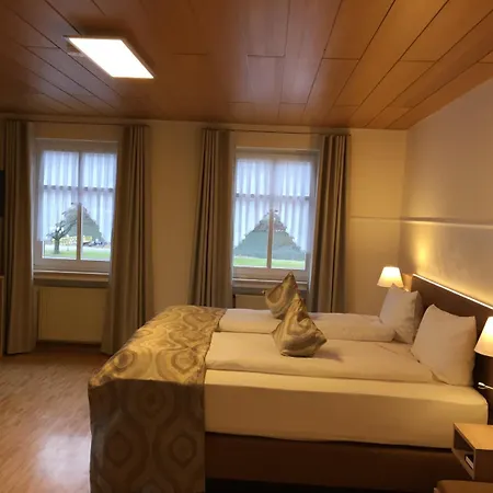 מלון Zum Anker-thulls Restaurant 3*