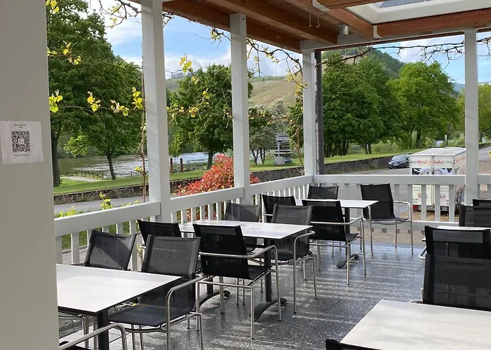 Zum Anker-thulls Restaurant 호텔 3*